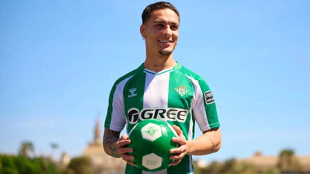 拒德甲冠军拜仁！安东尼透露离曼联原因：贝蒂斯早有约定