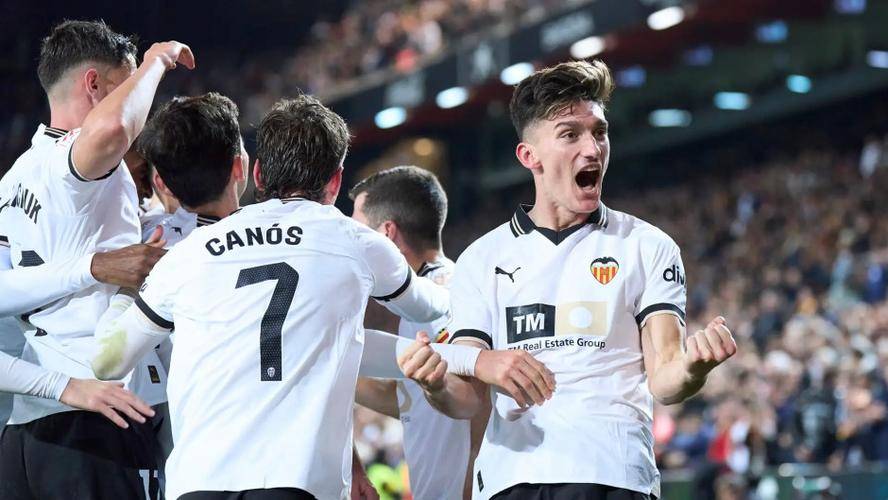 西甲焦点战前瞻：西班牙人主场复仇良机？巴伦西亚客场反弹存疑